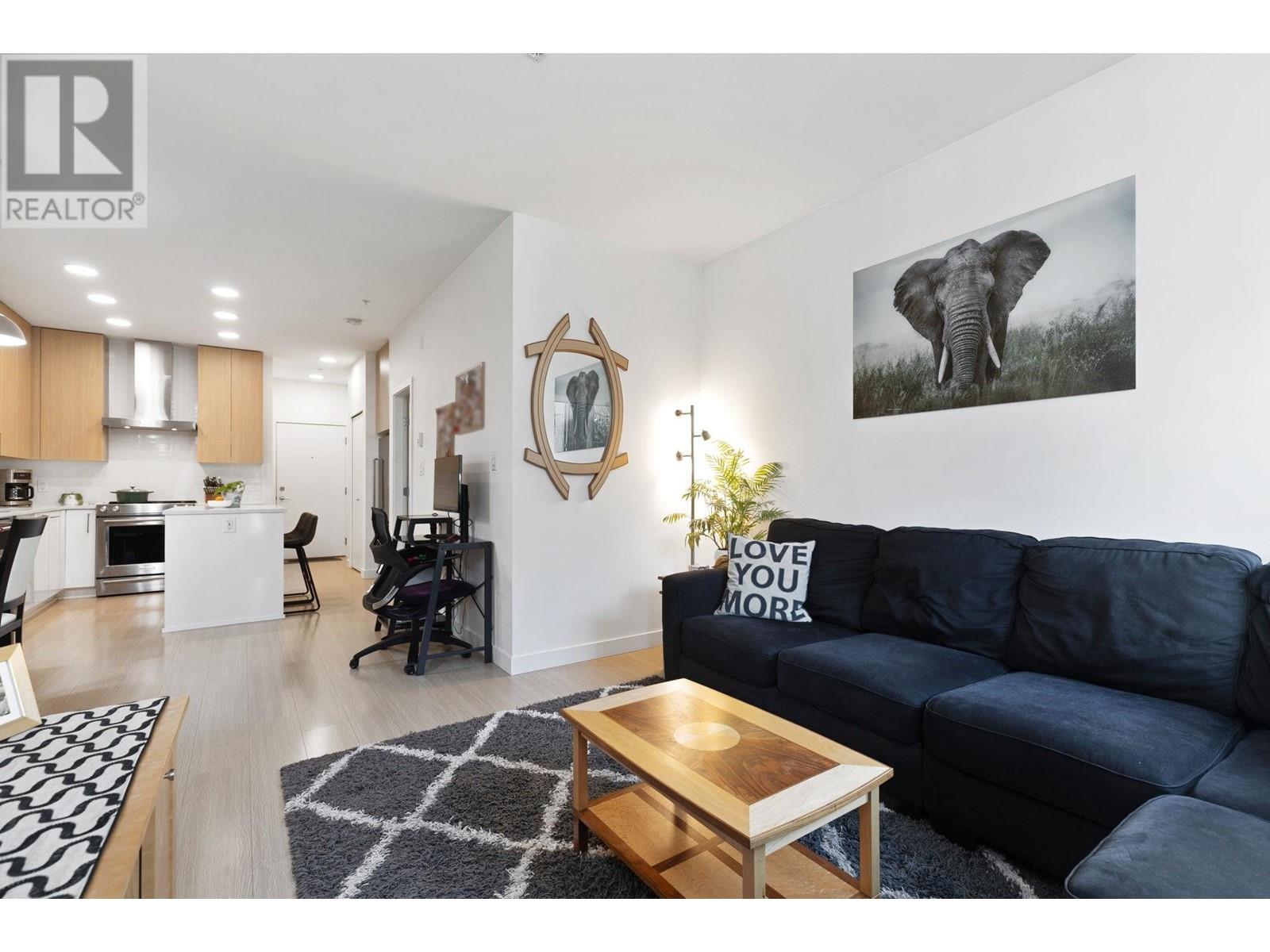 Listing Picture 7 of 30 : 116 5460 BROADWAY, Burnaby / 本拿比 - 魯藝地產 Yvonne Lu Group - MLS Medallion Club Member