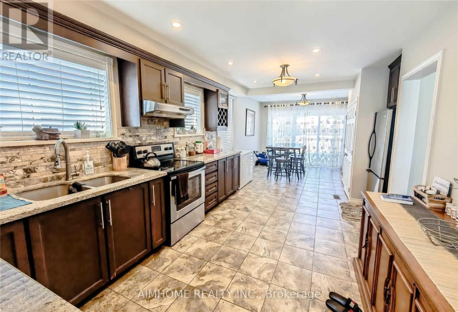 Property at 57 GLADMAN AVENUE image 2