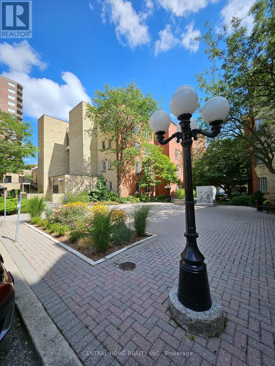 Property at 1 - 280 QUEENS AVENUE S image 3