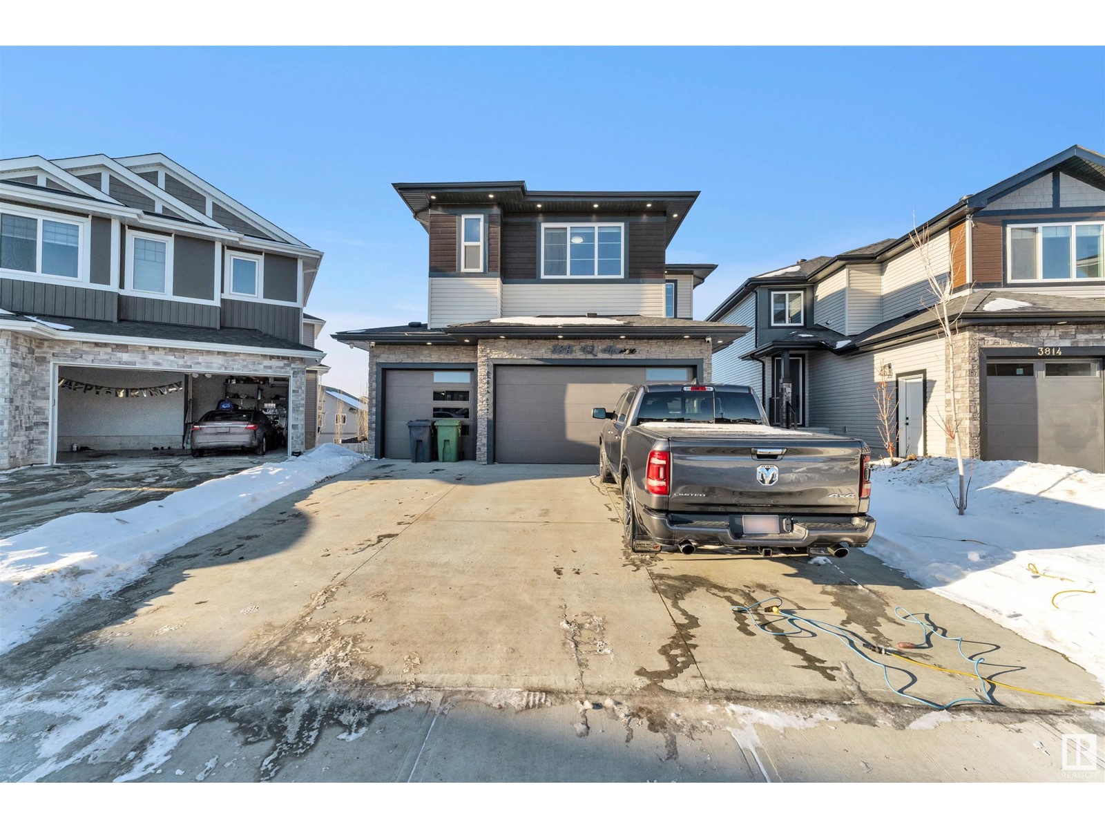 Property at 3816 42 AV image 1