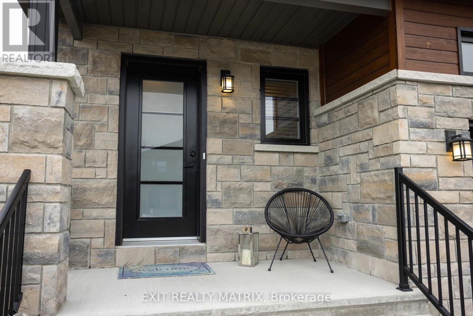 705 Azure Street, Russell, Ontario  K4R 1E5 - Photo 3 - X11948546