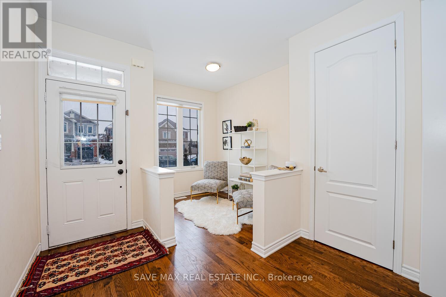 Property at 305 TRUDEAU DRIVE image 4