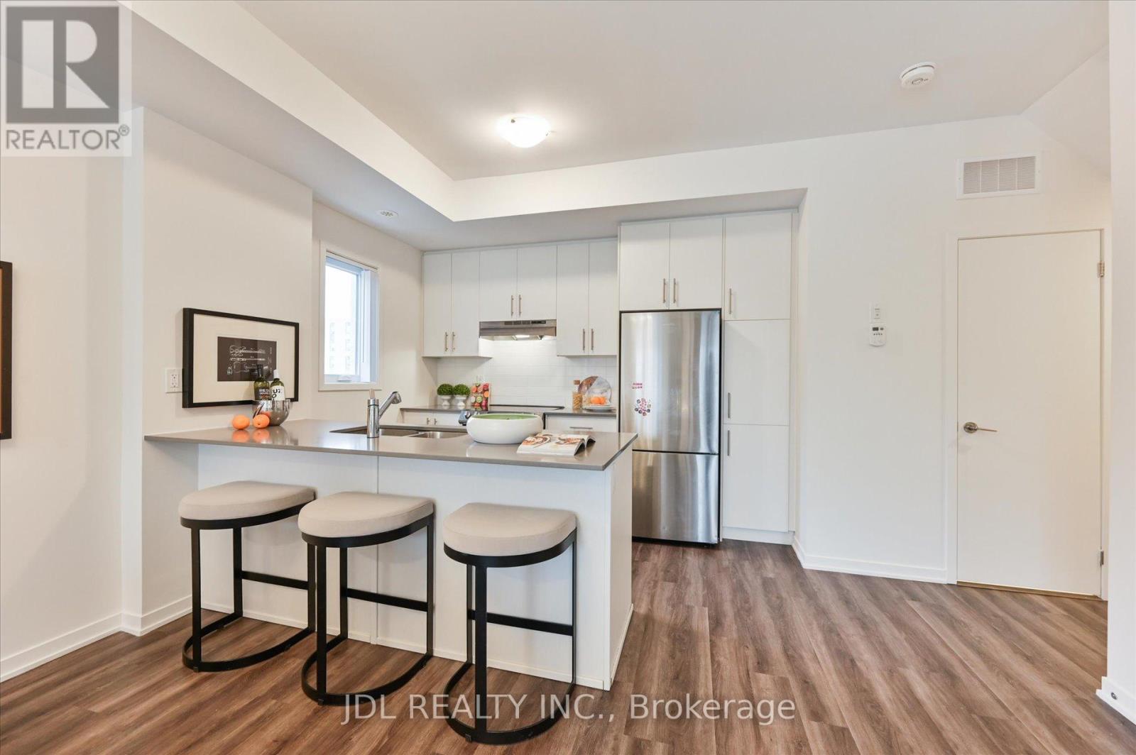 12 - 260 Twelfth Street, Toronto (New Toronto), Ontario  M8V 0J6 - Photo 11 - W11948515