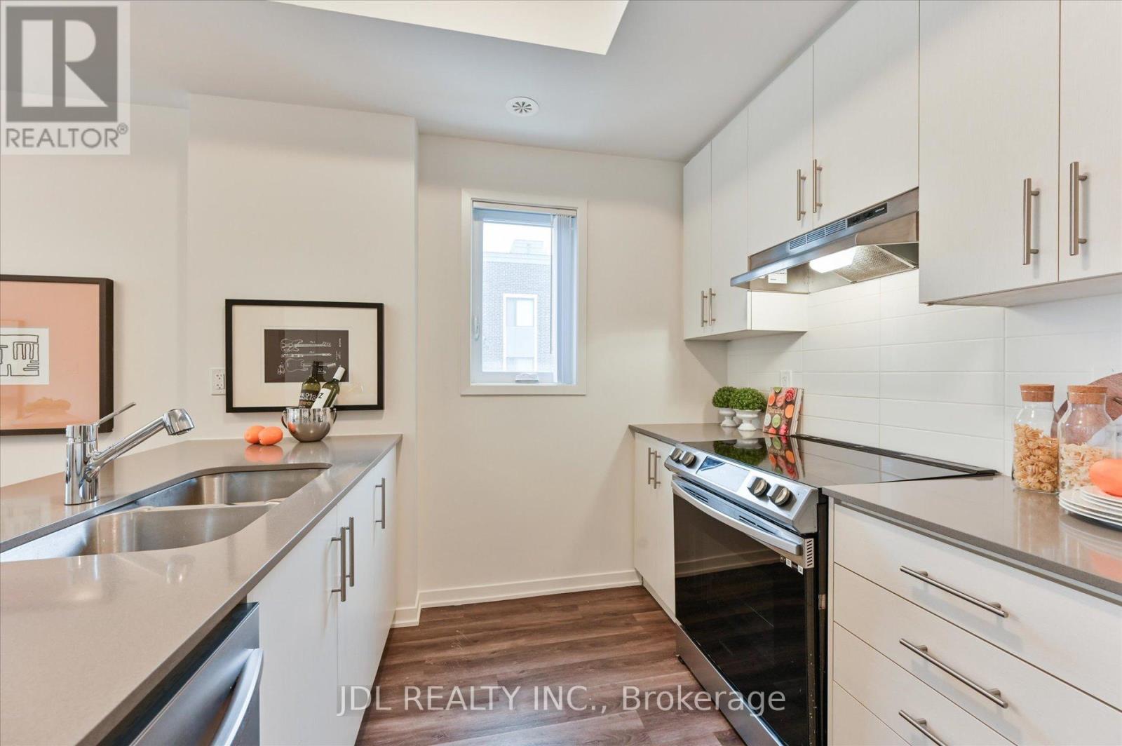 12 - 260 Twelfth Street, Toronto (New Toronto), Ontario  M8V 0J6 - Photo 12 - W11948515