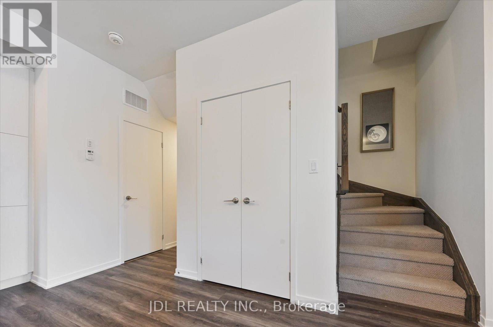 12 - 260 Twelfth Street, Toronto (New Toronto), Ontario  M8V 0J6 - Photo 16 - W11948515