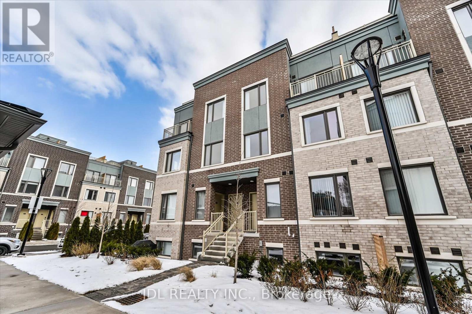 Property at 12 - 260 TWELFTH STREET image 2