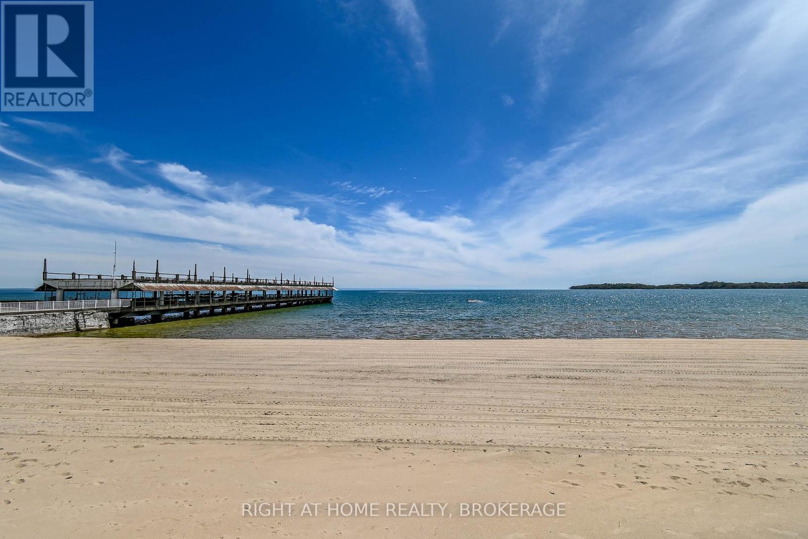 Property at 54 PROMENADE WAY image 3