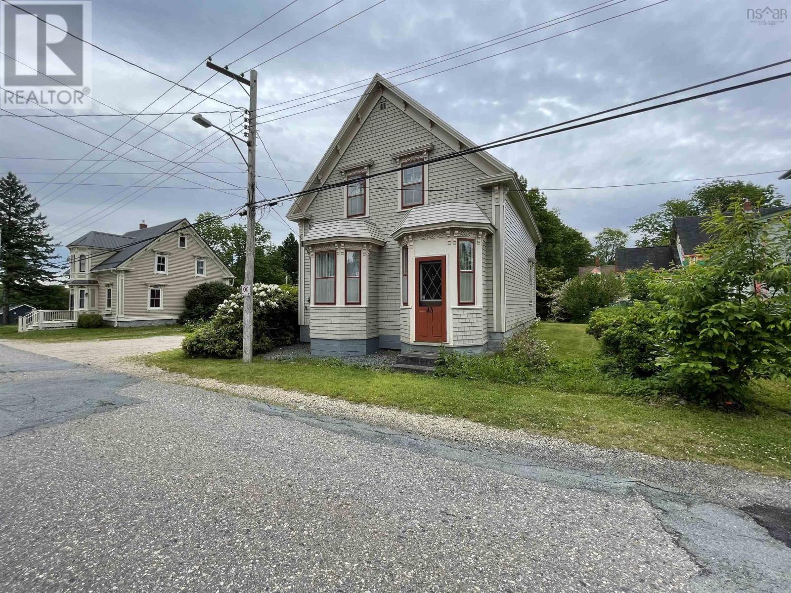 43 Fairmont Street, Mahone Bay, Nova Scotia  B0J 2E0 - Photo 6 - 202501996