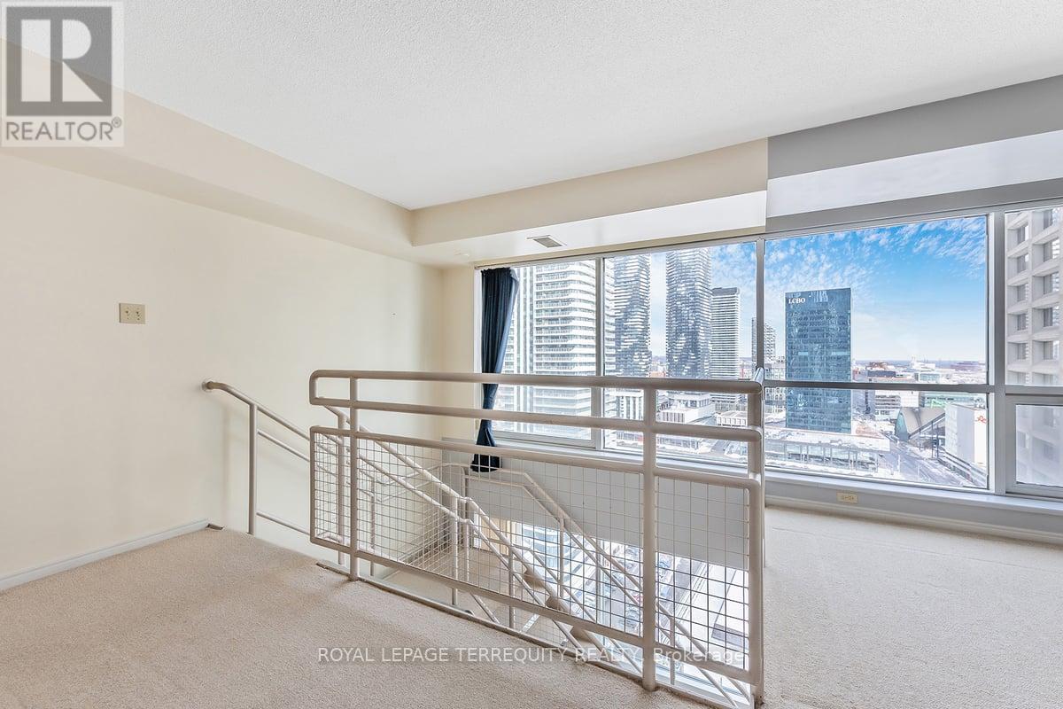 2609 - 10 Yonge Street, Toronto, Ontario  M5E 1R4 - Photo 15 - C11948621