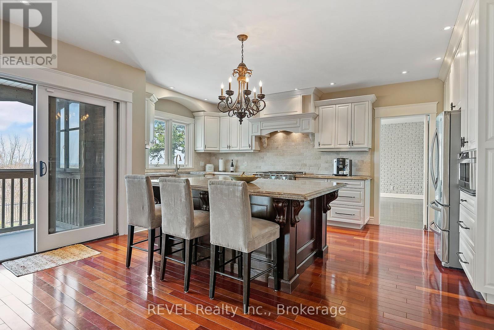 35 Clearview Heights, St. Catharines, Ontario  L2T 2W4 - Photo 9 - X11936610