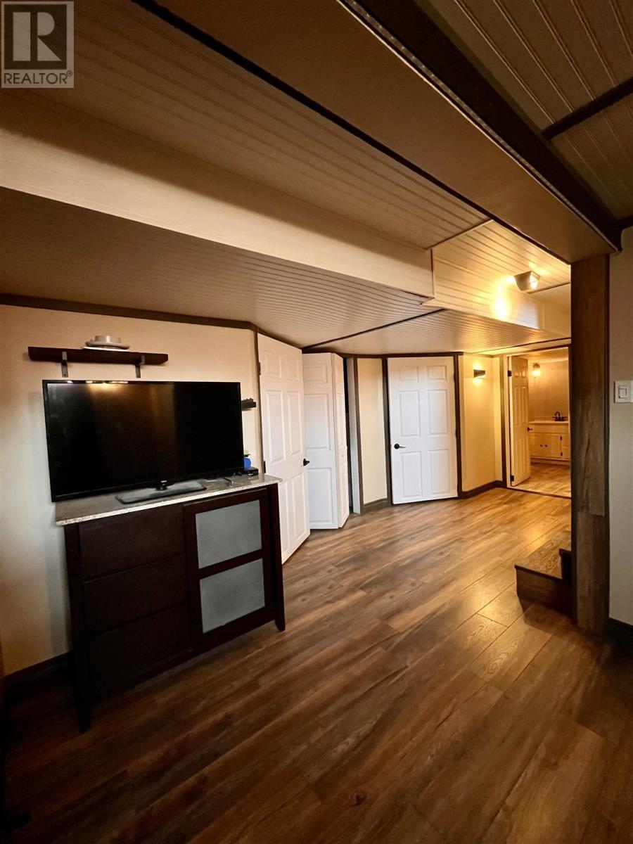 417 Aspen Dr, Nakina, Ontario  P0T 2H0 - Photo 29 - TB243583