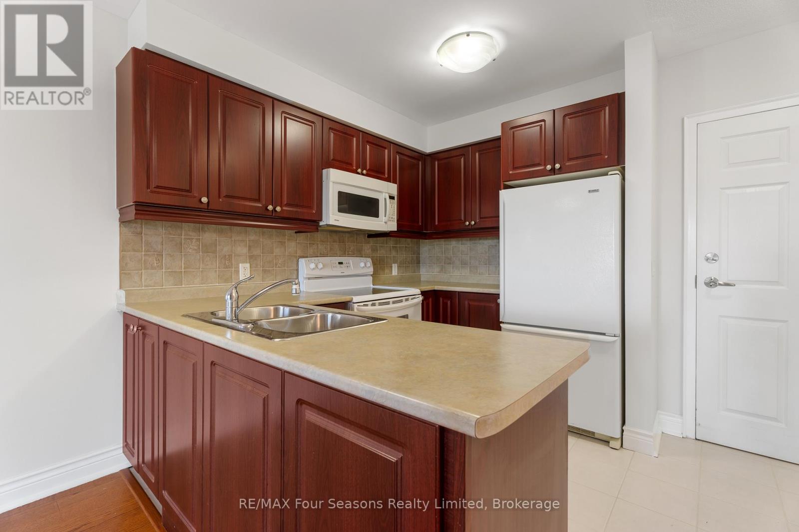 411 - 91 Raglan Street, Collingwood, Ontario  L9Y 3B3 - Photo 8 - S11948674