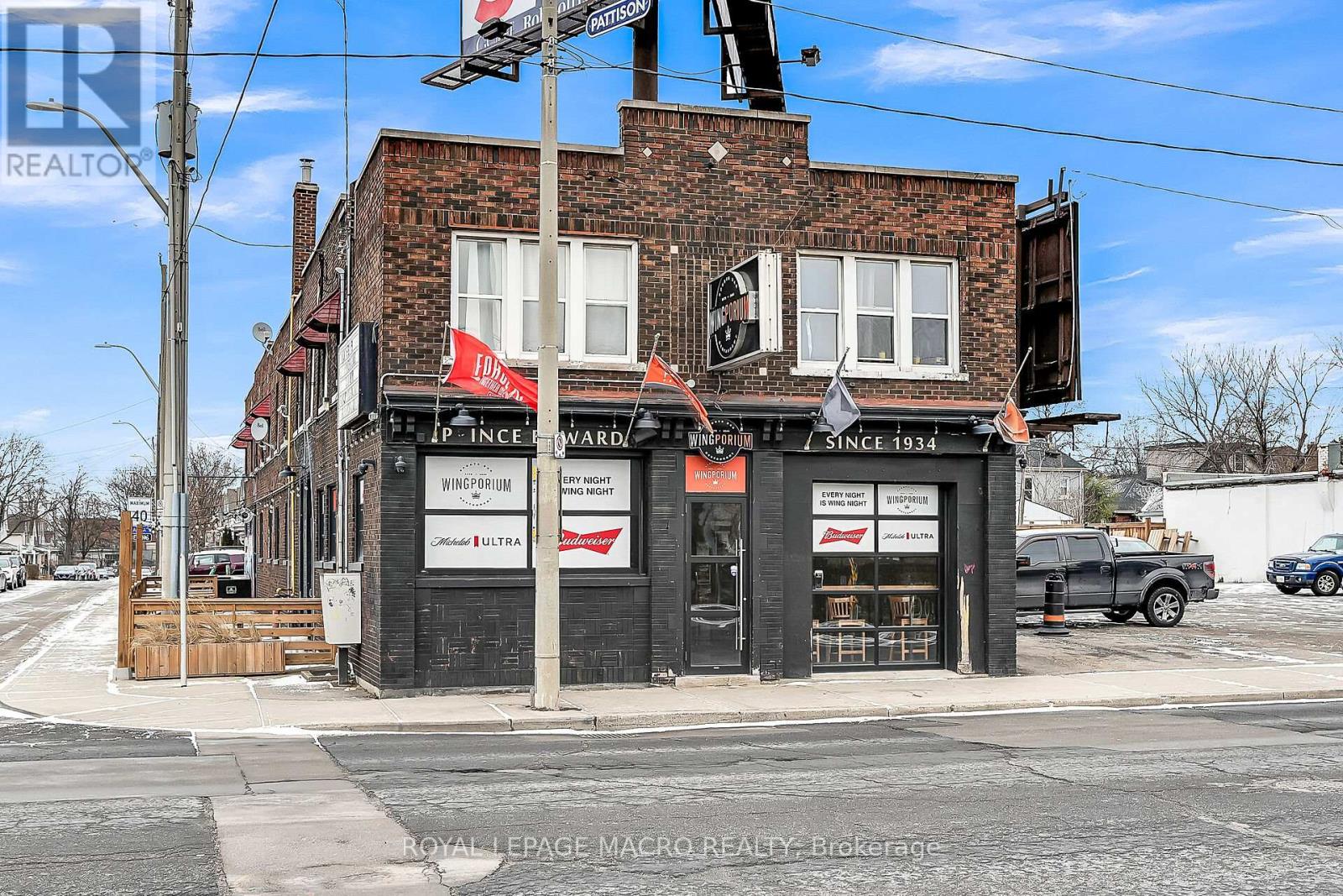 Property at 737 BARTON STREET E image 1