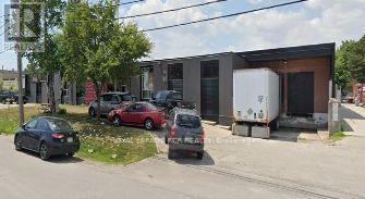 26 Airview Road, Toronto, Ontario  M9W 4P2 - Photo 3 - W11948611