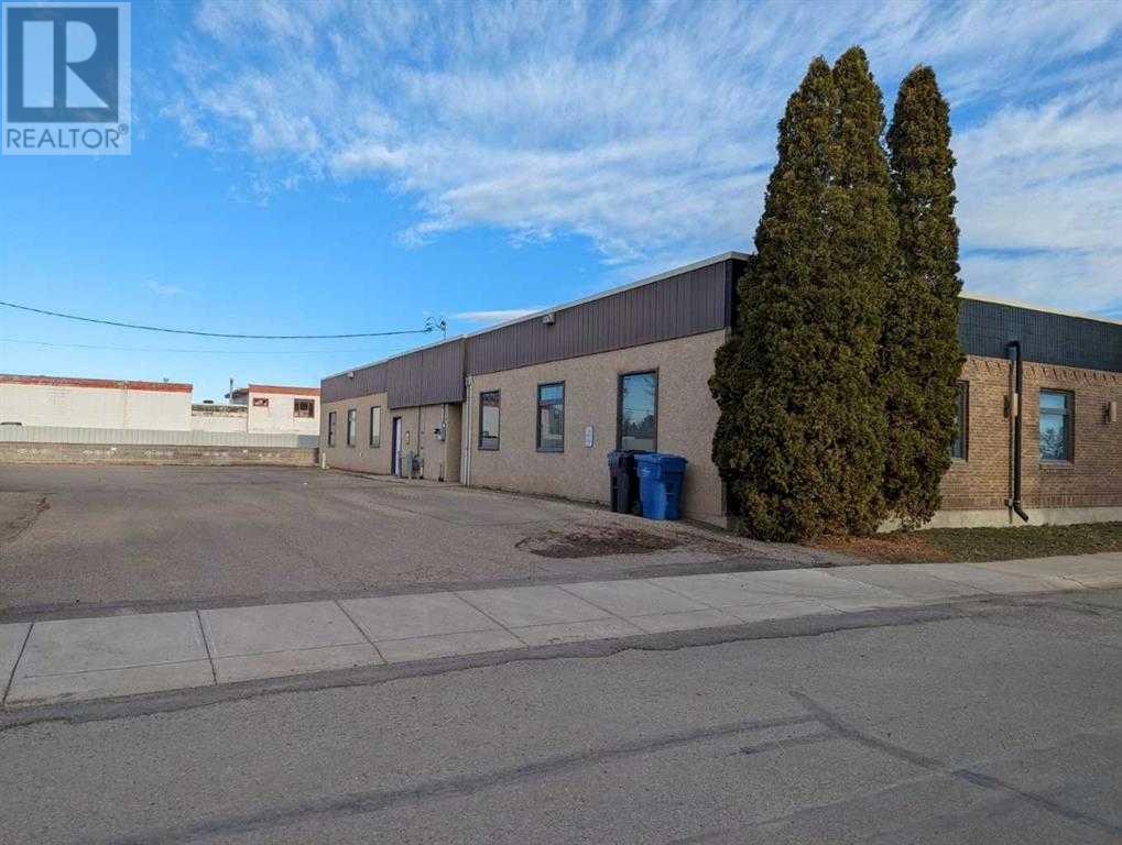 2008 21 Street, Coaldale, Alberta  T1M 1J6 - Photo 2 - A2182297