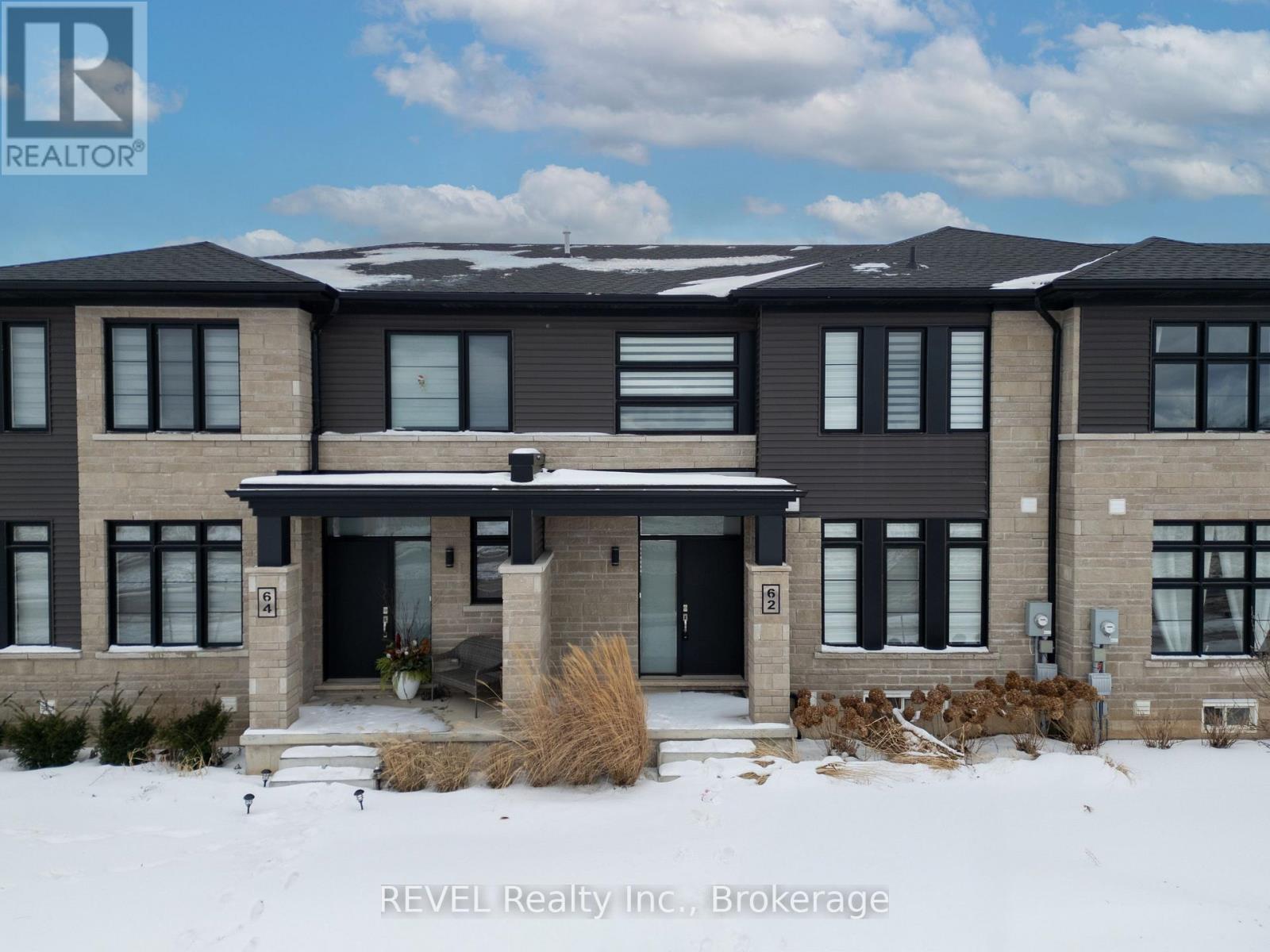 Property at 62 SUMMERSIDES BOULEVARD image 3