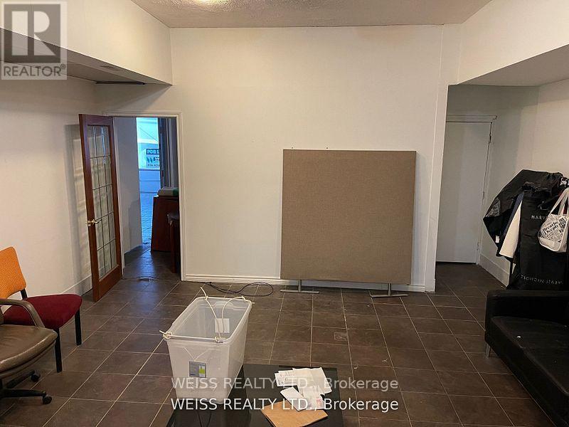 868 Eglinton Avenue W, Toronto, Ontario  M6C 2B6 - Photo 3 - C11948714