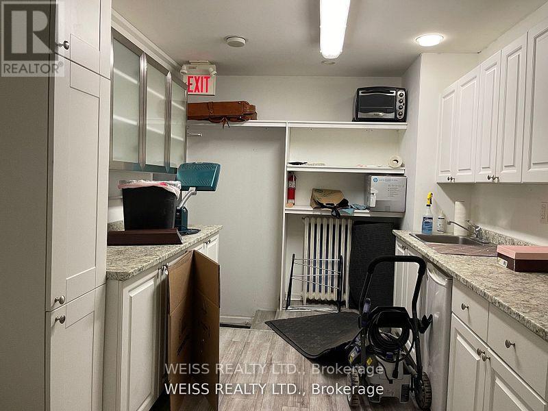 868 Eglinton Avenue W, Toronto, Ontario  M6C 2B6 - Photo 4 - C11948714