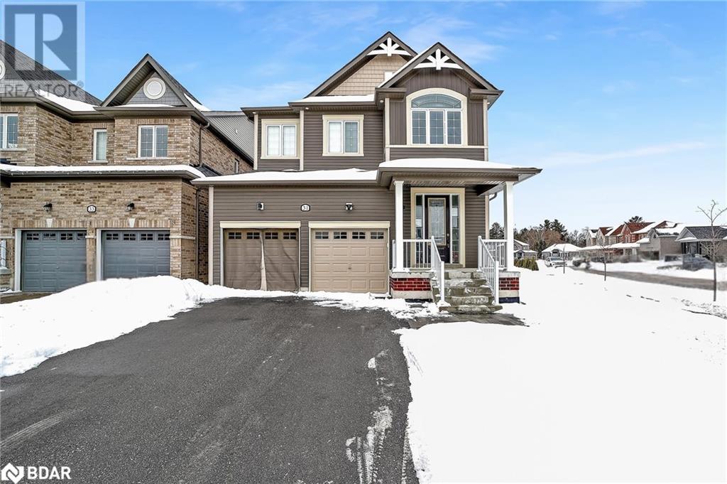 31 WOOD Crescent, Angus, Ontario