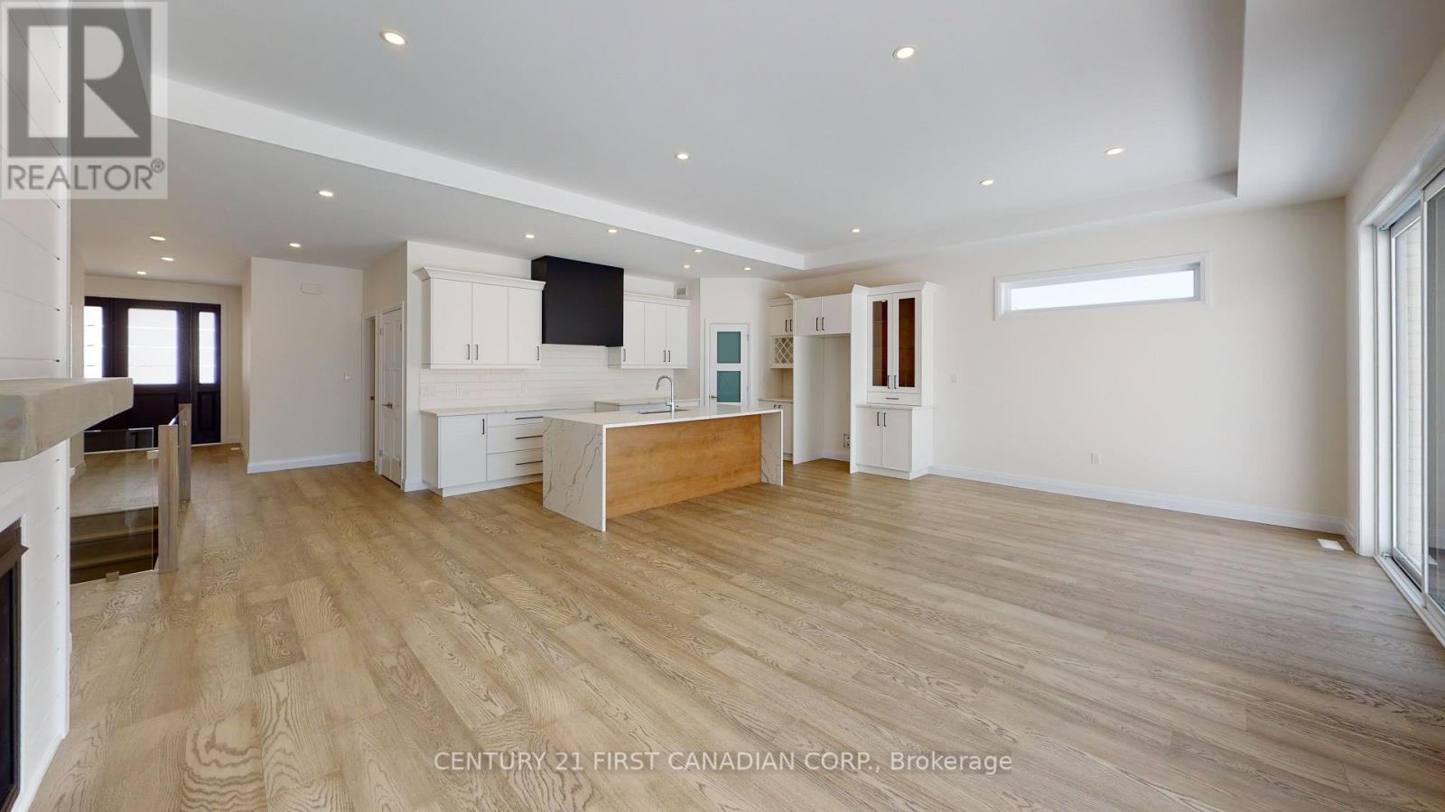 18 Postma Crescent, North Middlesex (Alisa Craig), Ontario  N0M 1A0 - Photo 11 - X11948902