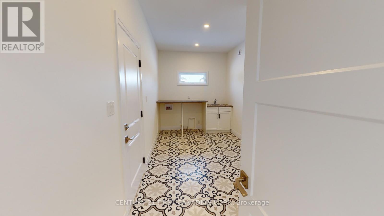 18 Postma Crescent, North Middlesex (Alisa Craig), Ontario  N0M 1A0 - Photo 15 - X11948902