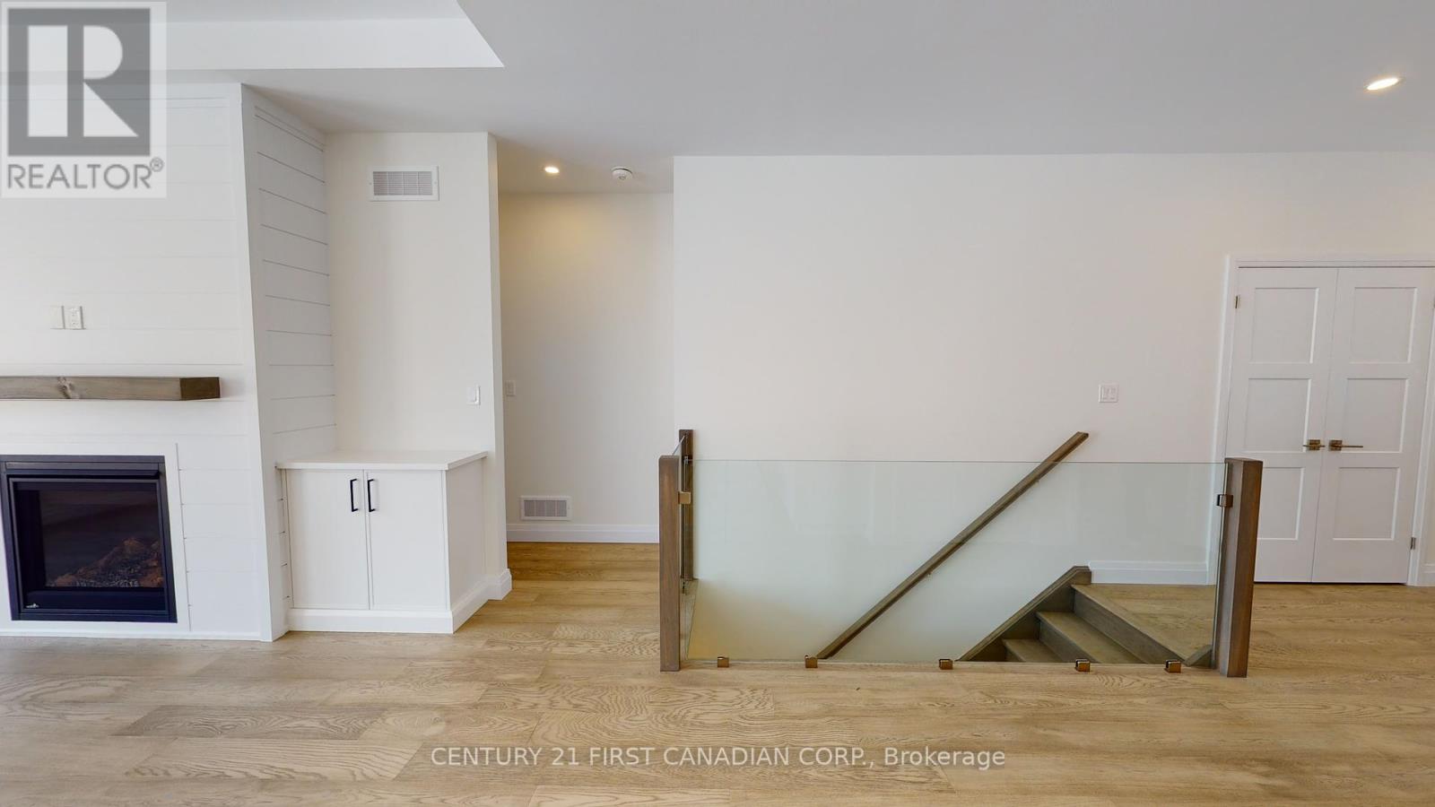 18 Postma Crescent, North Middlesex (Alisa Craig), Ontario  N0M 1A0 - Photo 18 - X11948902