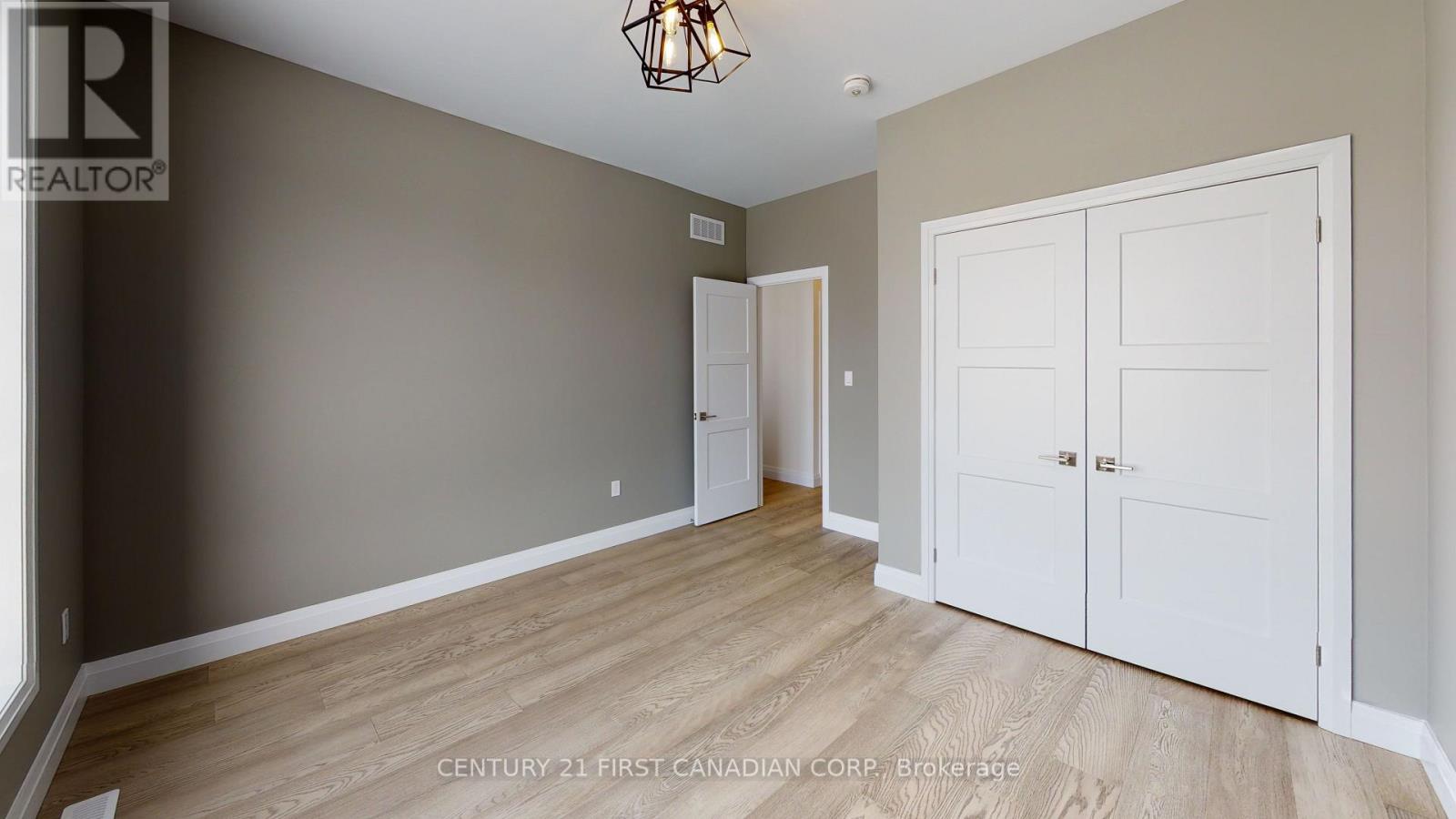 18 Postma Crescent, North Middlesex (Alisa Craig), Ontario  N0M 1A0 - Photo 19 - X11948902