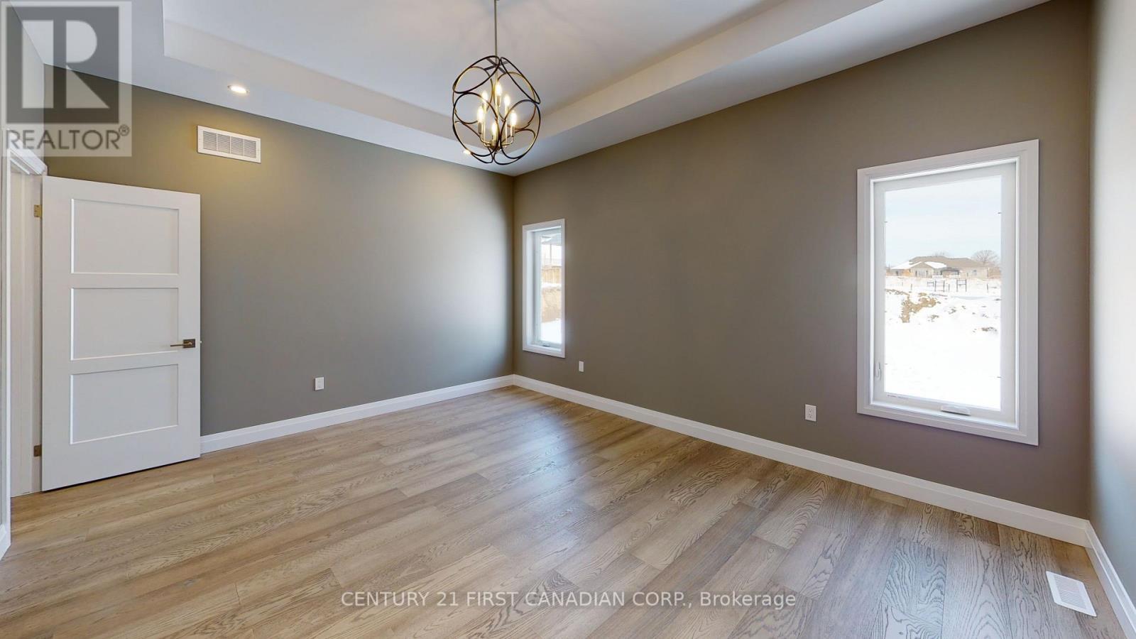 18 Postma Crescent, North Middlesex (Alisa Craig), Ontario  N0M 1A0 - Photo 27 - X11948902