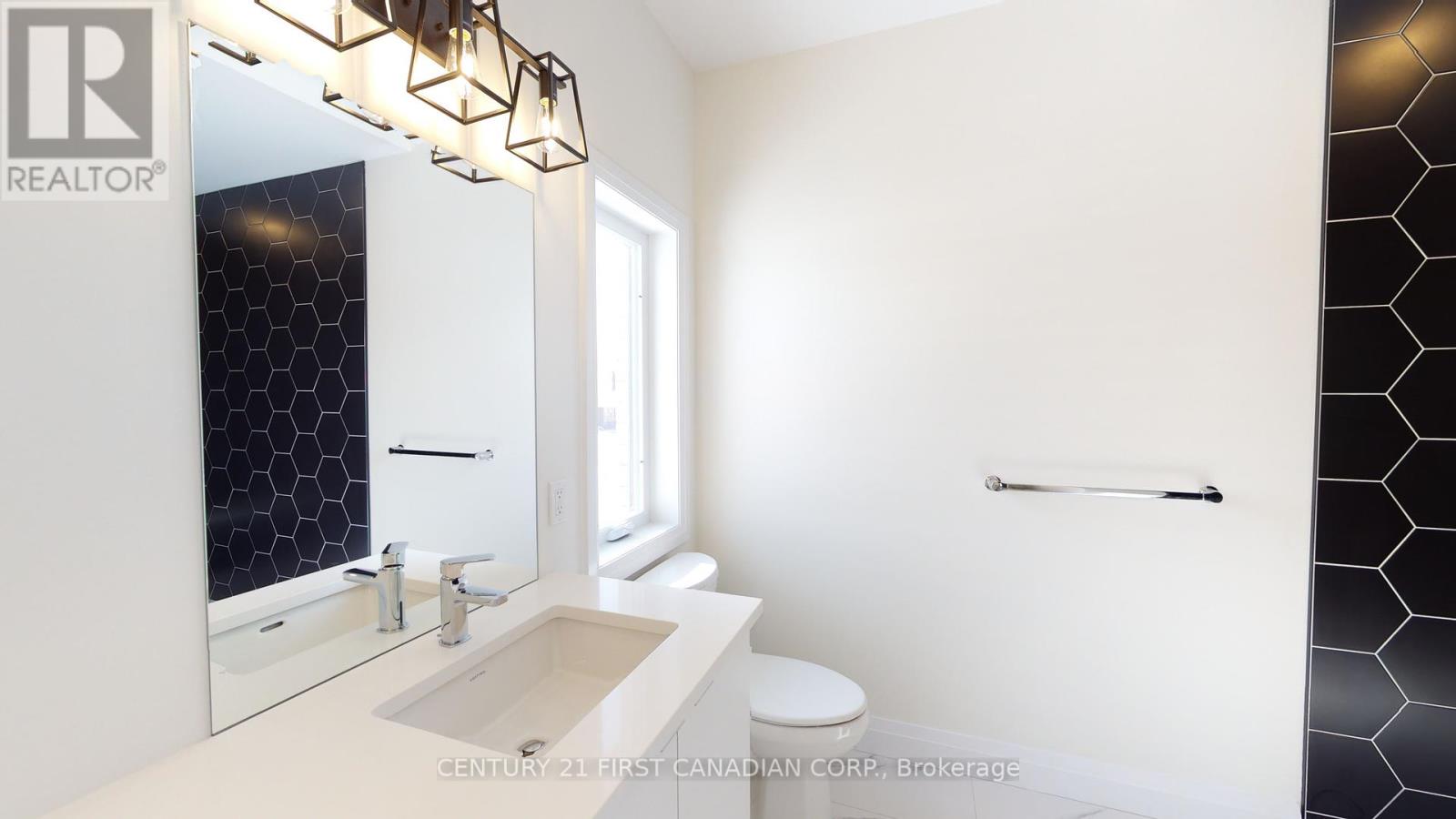 18 Postma Crescent, North Middlesex (Alisa Craig), Ontario  N0M 1A0 - Photo 31 - X11948902