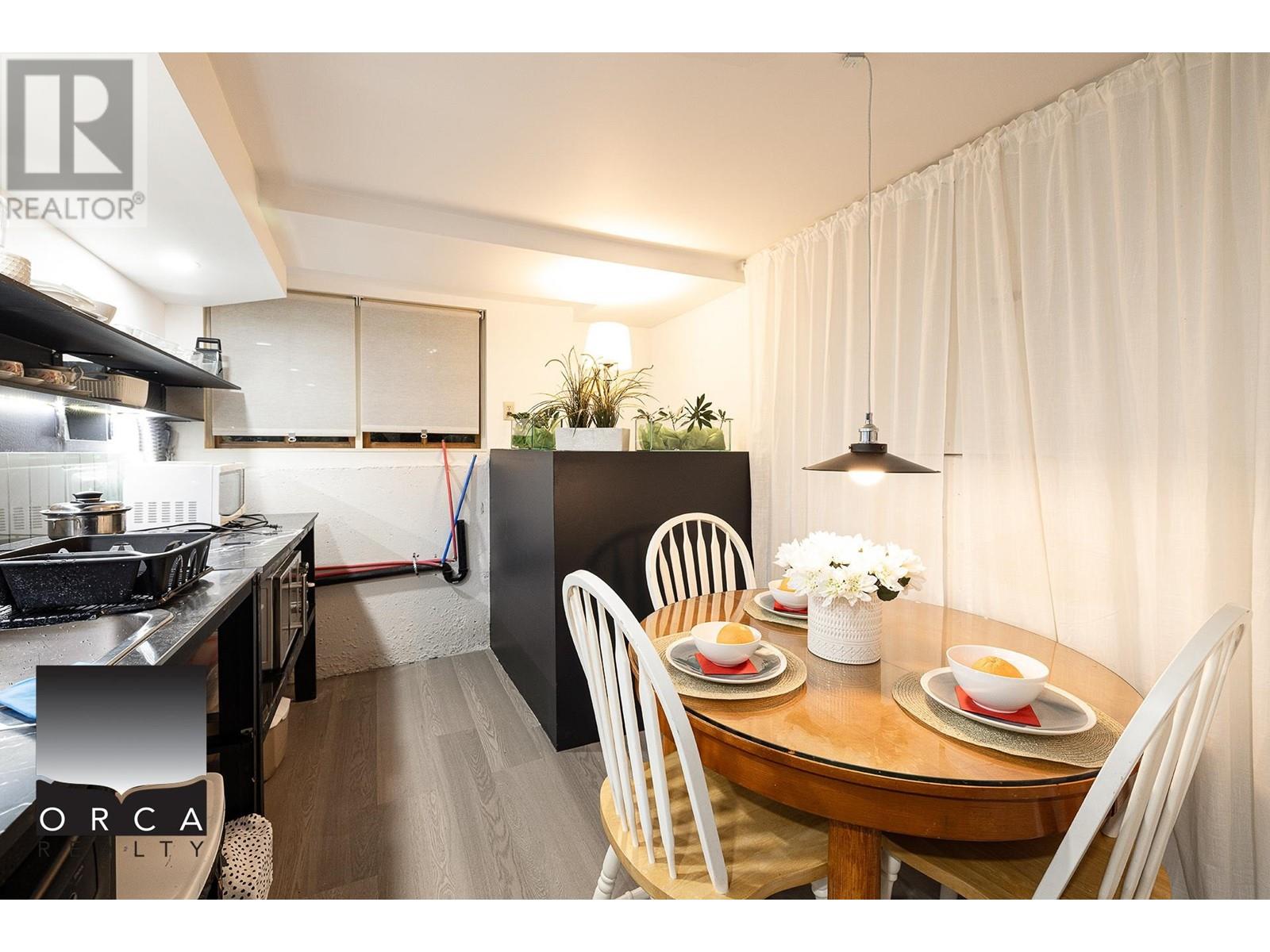 Short Term 2676 Haywood Avenue, West Vancouver, British Columbia  V7V 1Y6 - Photo 19 - R2962106