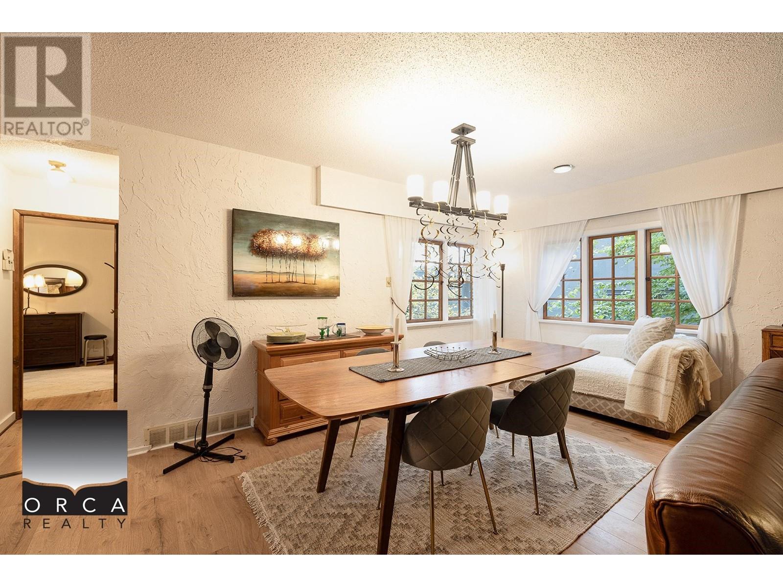 Short Term 2676 Haywood Avenue, West Vancouver, British Columbia  V7V 1Y6 - Photo 4 - R2962106