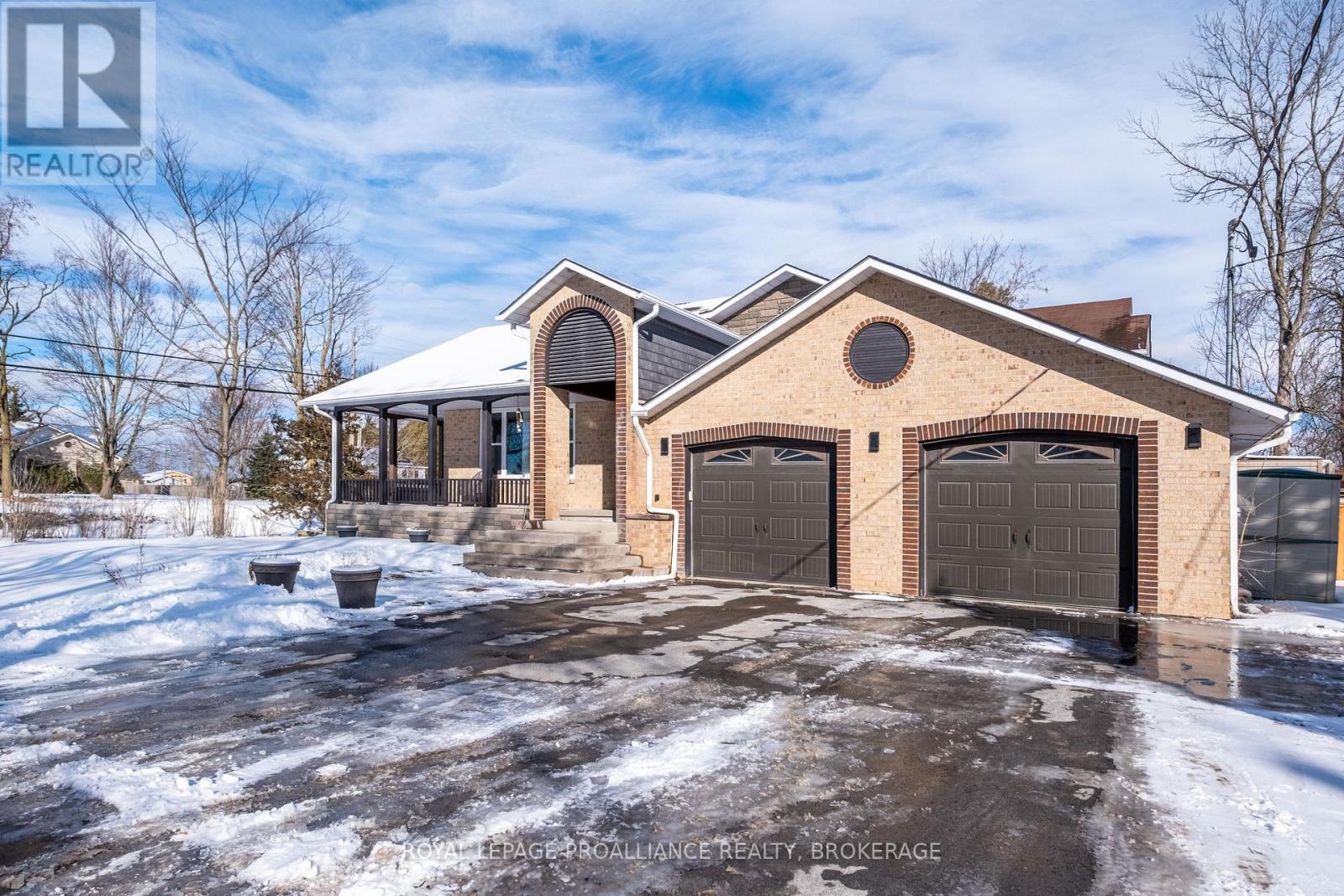 Property at 2 CREIGHTON DRIVE image 2