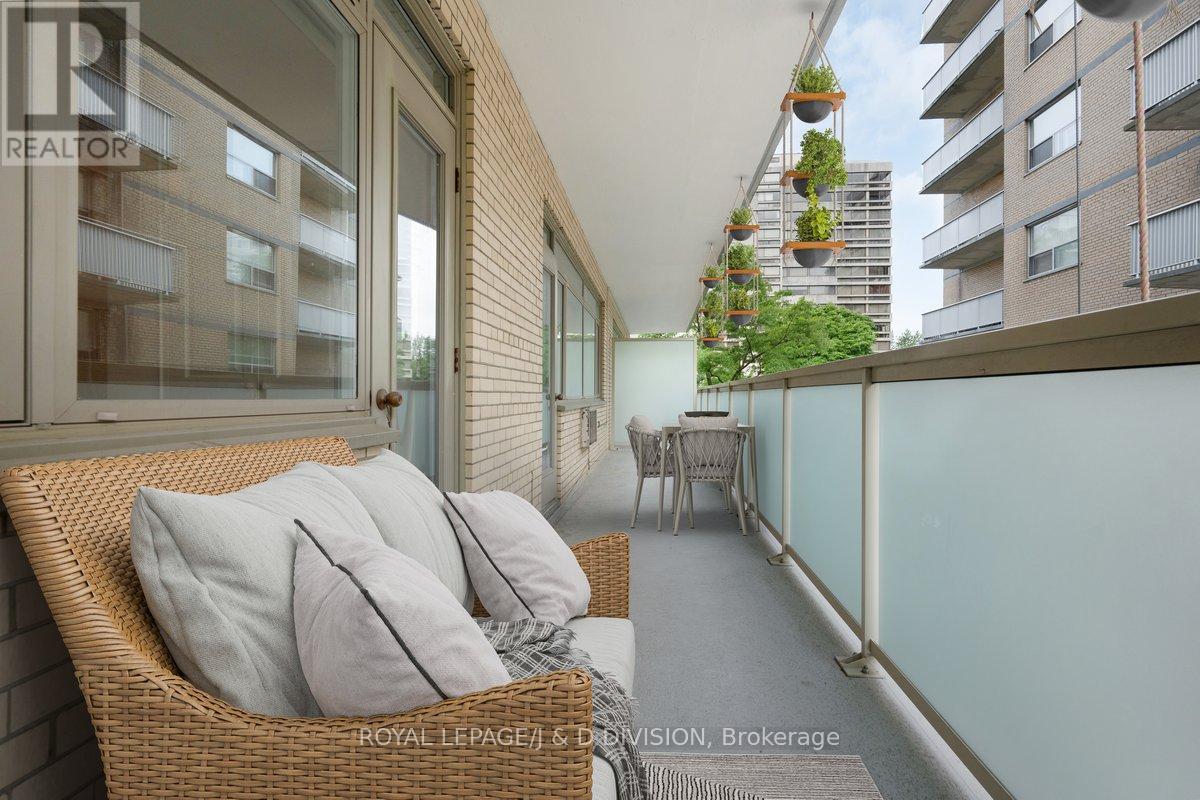 404 - 581 Avenue Road, Toronto, Ontario  M4V 2K4 - Photo 8 - C11948948