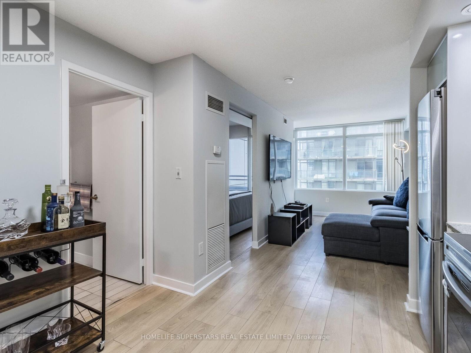 1603 - 25 Telegram Mews, Toronto, Ontario  M5V 3Z2 - Photo 9 - C11948956