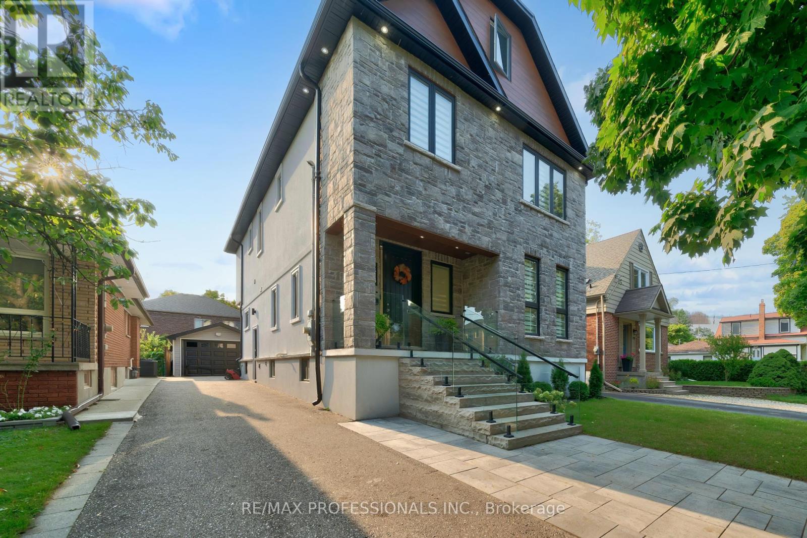 176 Aldercrest Road, Toronto, Ontario  M8W 4J3 - Photo 32 - W11948952