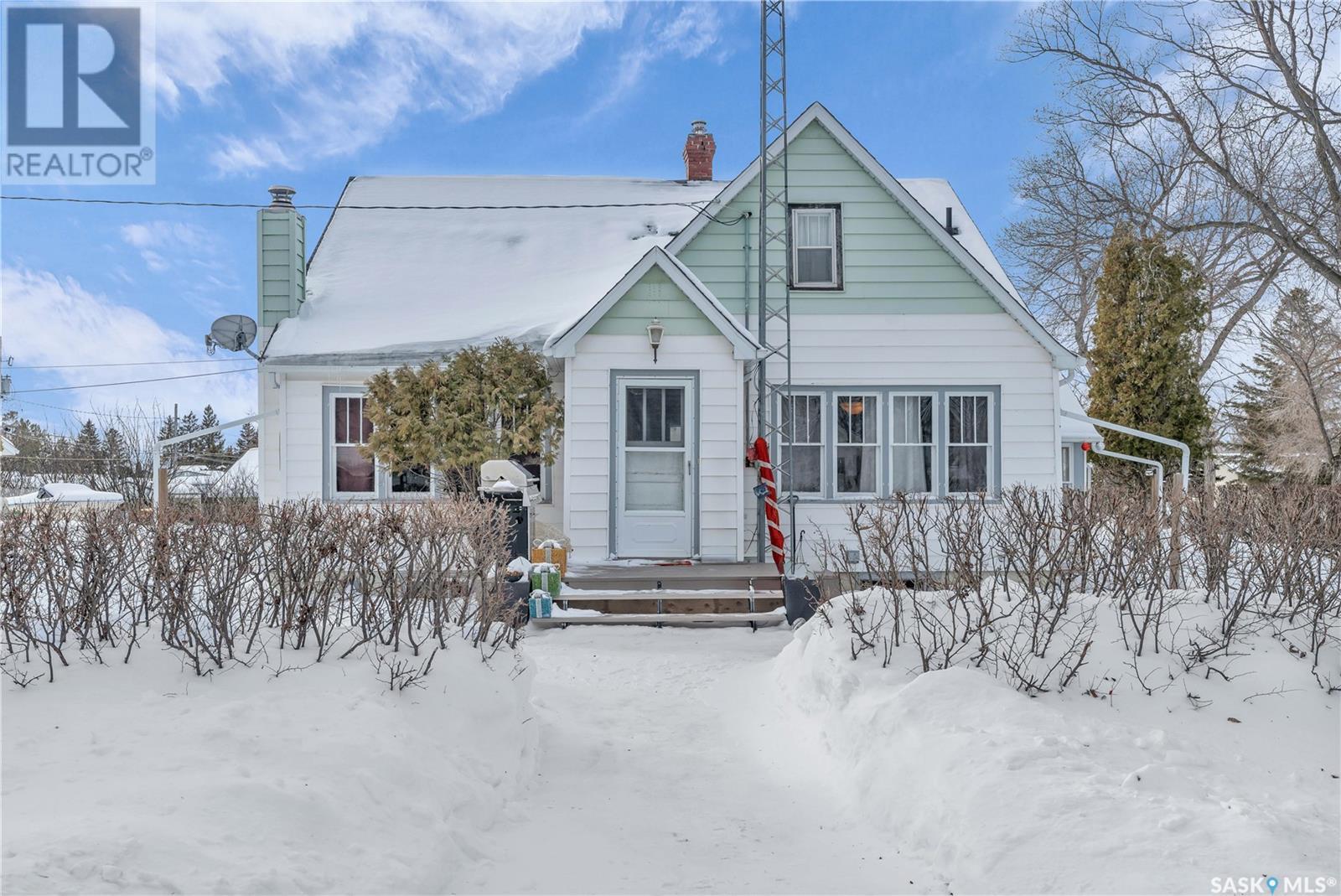 Property at 201 Blackstock STREET image 2