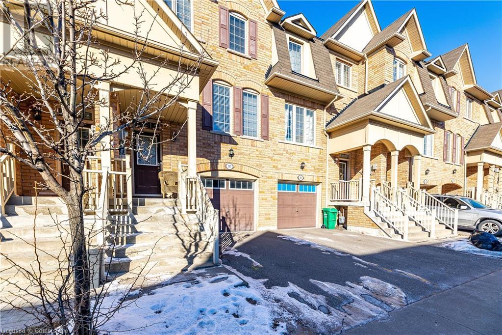 Property at 107 SEA DRIFTER Crescent image 3