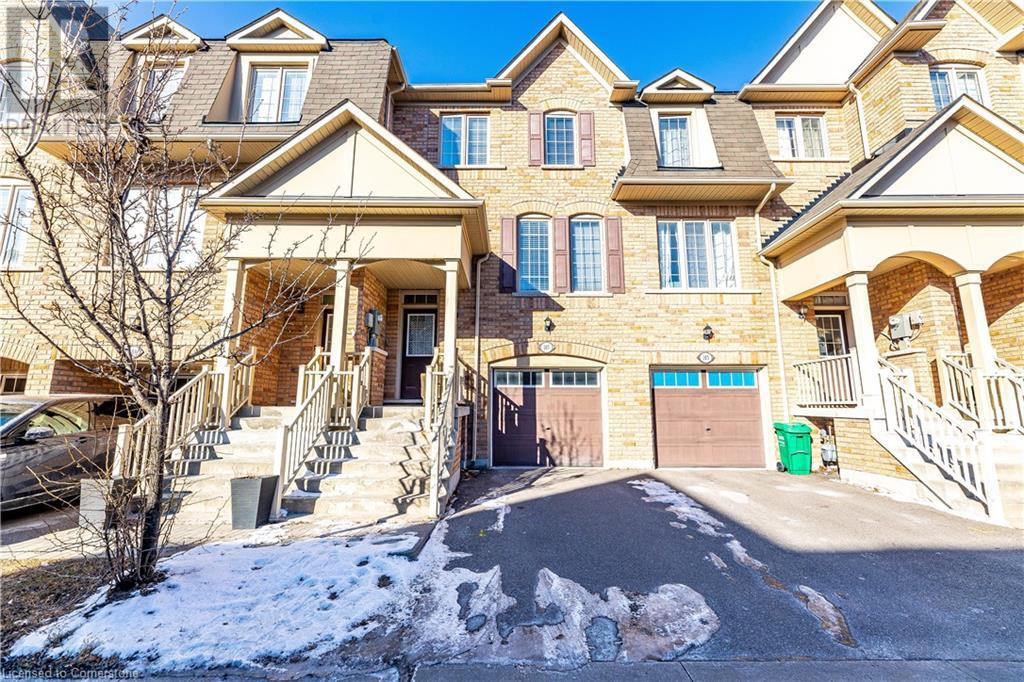 Property at 107 SEA DRIFTER Crescent image 4