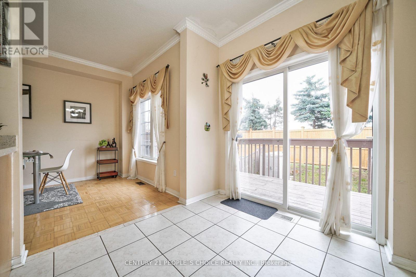 Upper - 42 Pennyroyal Crescent, Brampton, Ontario  L6S 6J7 - Photo 12 - W11949280