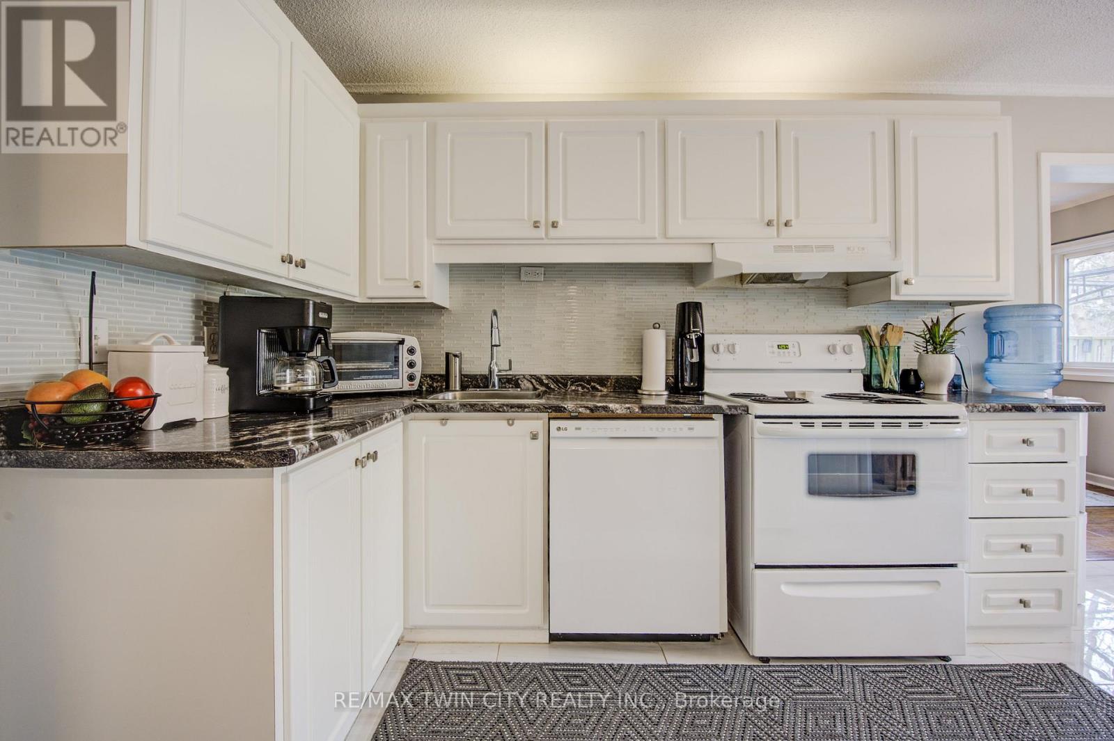 43 - 121 University Avenue E, Waterloo, Ontario  N2J 4J1 - Photo 10 - X11949276