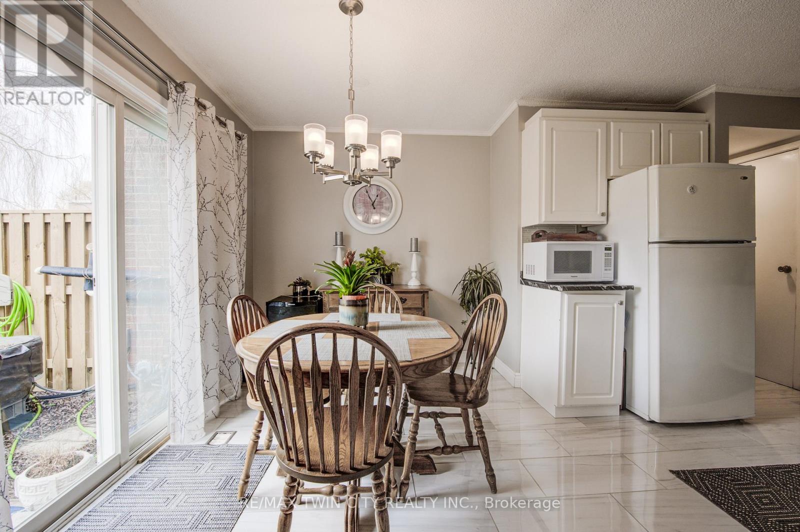 43 - 121 University Avenue E, Waterloo, Ontario  N2J 4J1 - Photo 15 - X11949276