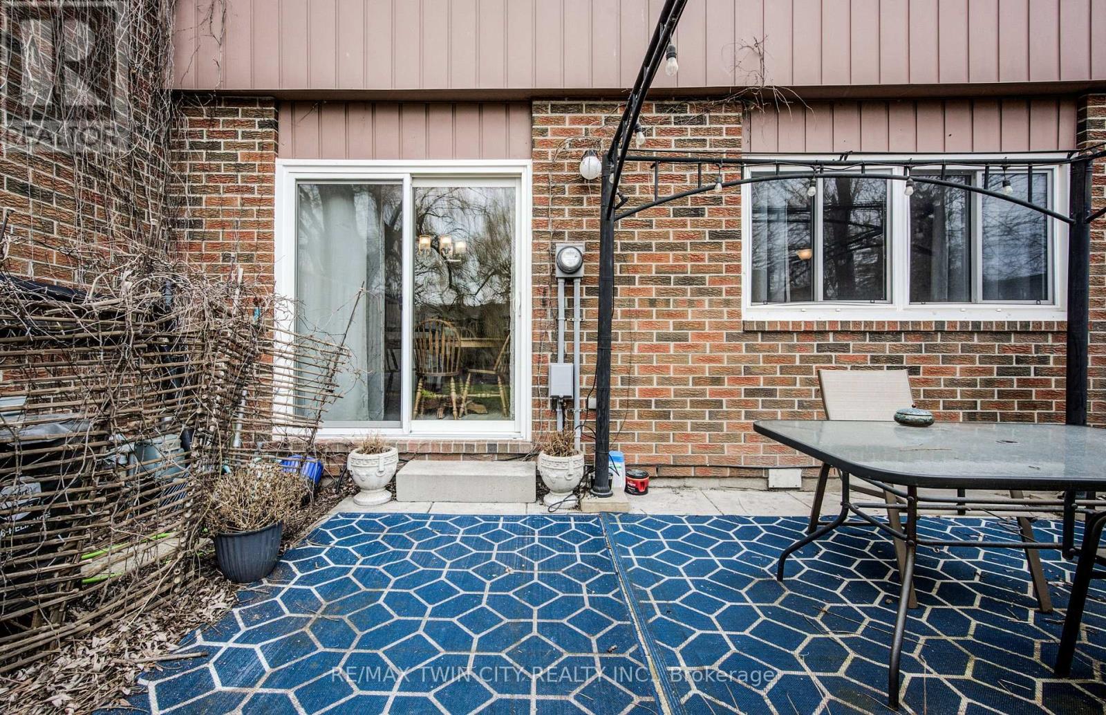 43 - 121 University Avenue E, Waterloo, Ontario  N2J 4J1 - Photo 30 - X11949276
