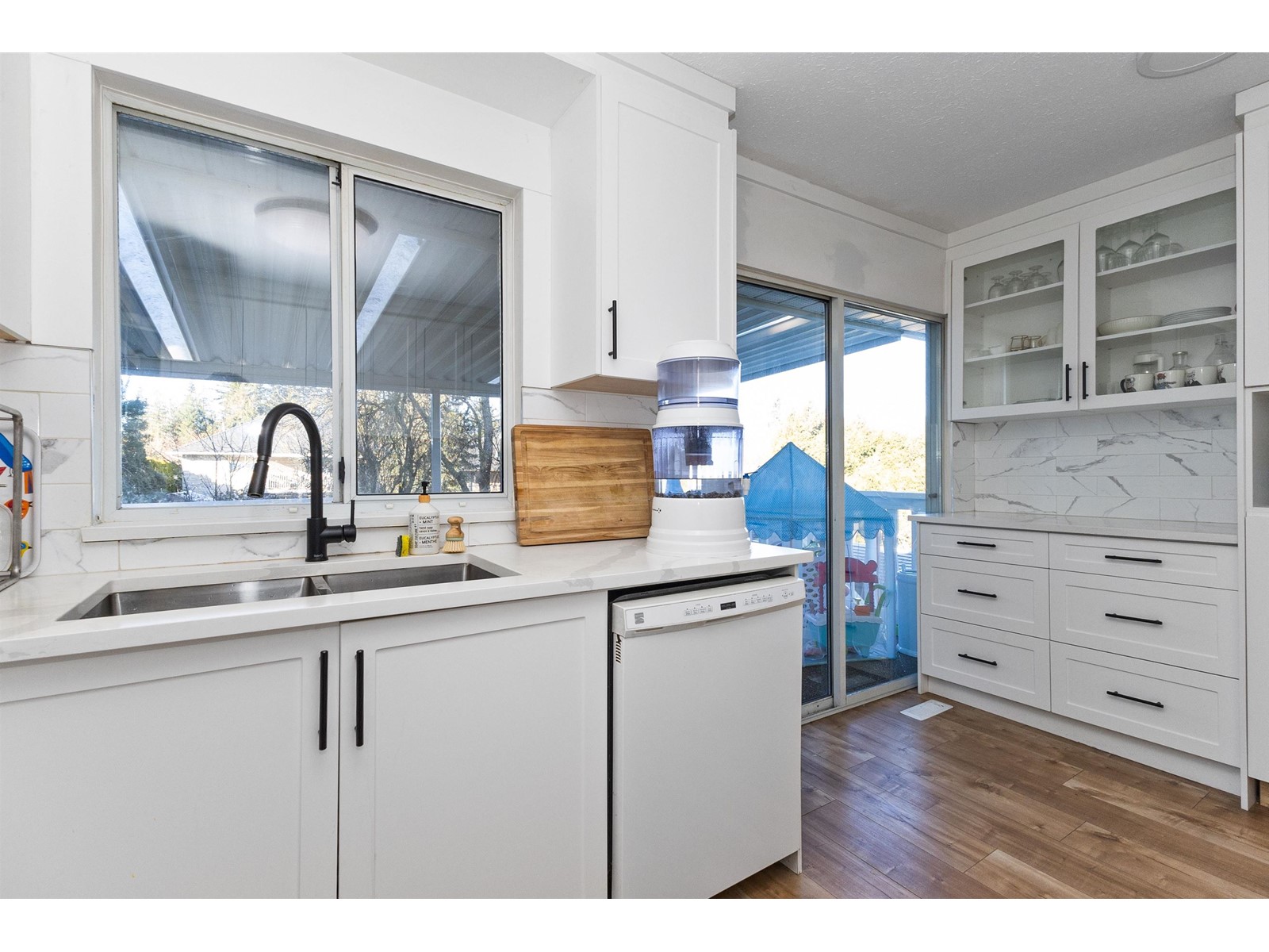 8221 Miller Crescent, Mission, British Columbia  V2V 6H7 - Photo 7 - R2960497