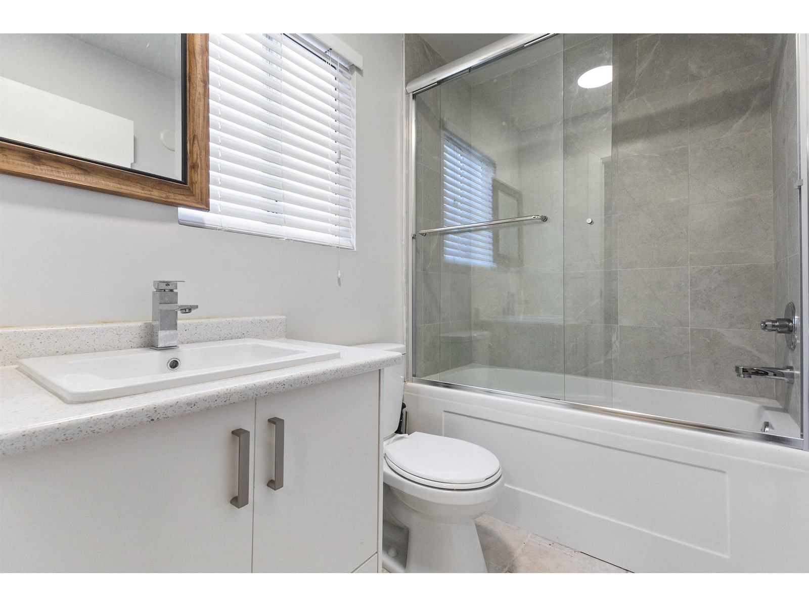 8221 Miller Crescent, Mission, British Columbia  V2V 6H7 - Photo 13 - R2960497