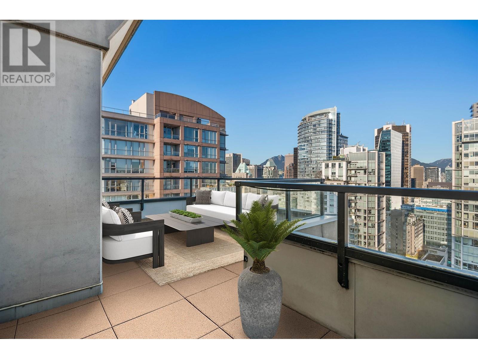 Listing Picture 24 of 40 : PH1 969 RICHARDS STREET, Vancouver / 溫哥華 - 魯藝地產 Yvonne Lu Group - MLS Medallion Club Member