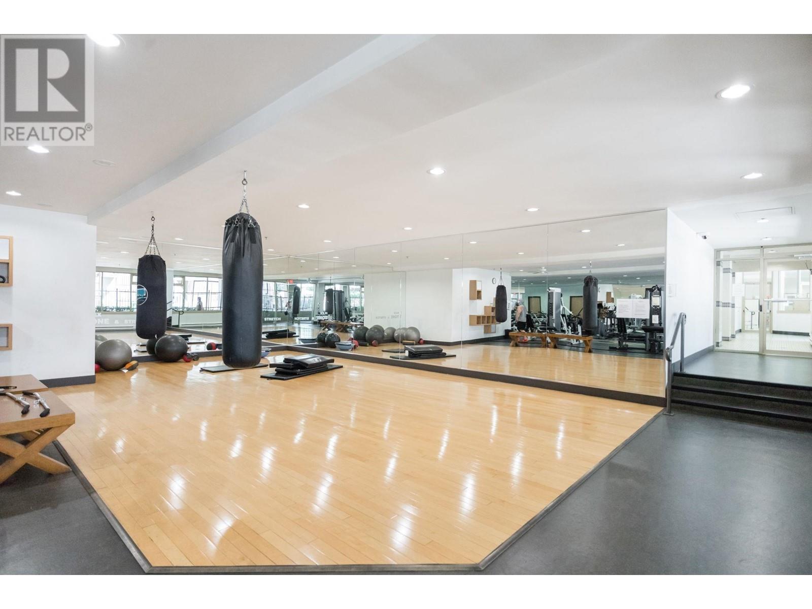 Listing Picture 30 of 40 : PH1 969 RICHARDS STREET, Vancouver / 溫哥華 - 魯藝地產 Yvonne Lu Group - MLS Medallion Club Member