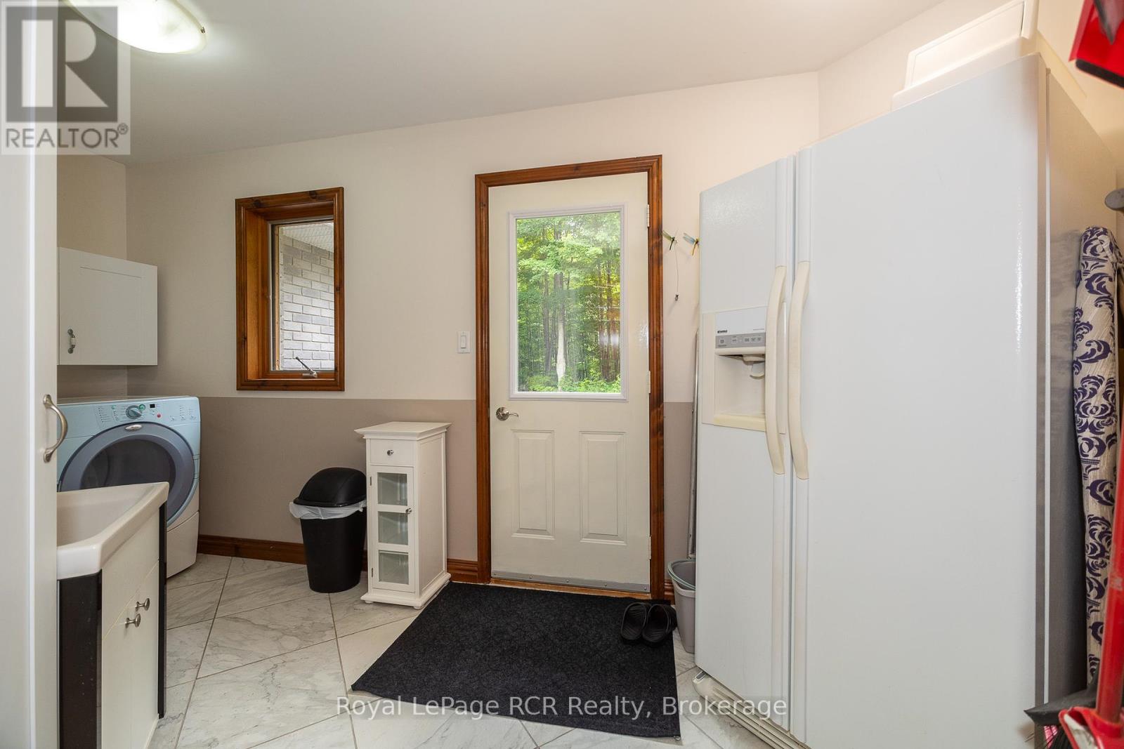 78 Lake Street, Georgian Bluffs, Ontario  N0H 2K0 - Photo 18 - X11949421