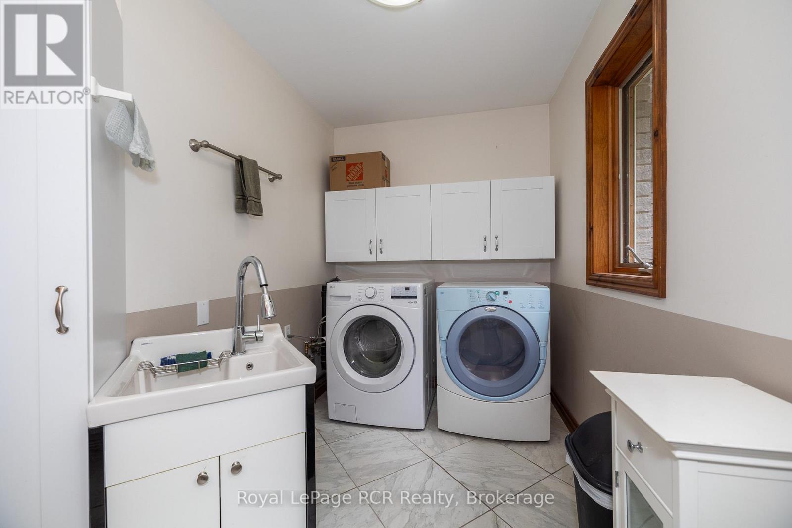 78 Lake Street, Georgian Bluffs, Ontario  N0H 2K0 - Photo 19 - X11949421