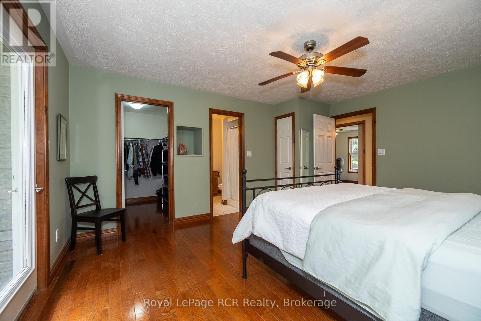 78 Lake Street, Georgian Bluffs, Ontario  N0H 2K0 - Photo 23 - X11949421