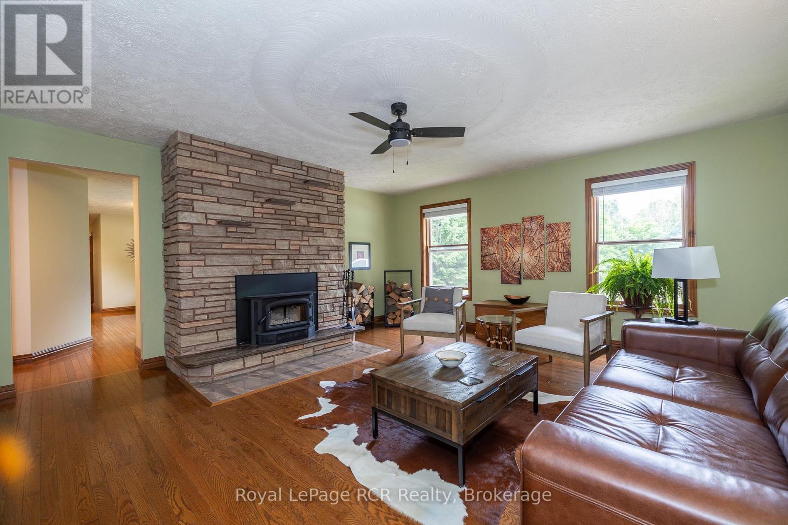 78 Lake Street, Georgian Bluffs, Ontario  N0H 2K0 - Photo 7 - X11949421